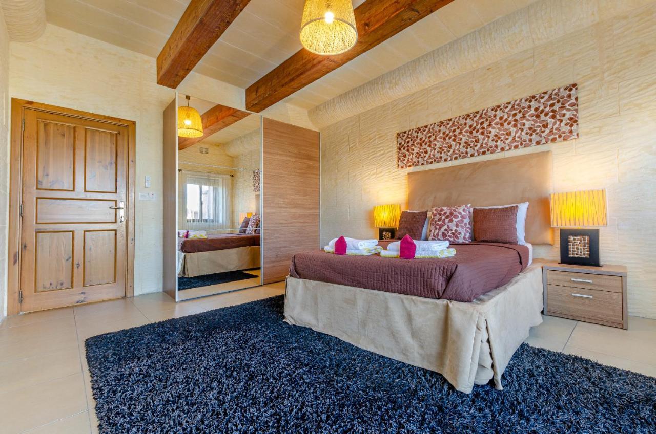 A Popular Pet Friendly Villa With A Pool, Gozo Xagħra Exterior foto